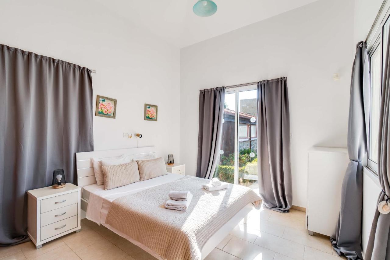 Bungalow Summerside By Ezoria Villas Coral Bay Esterno foto